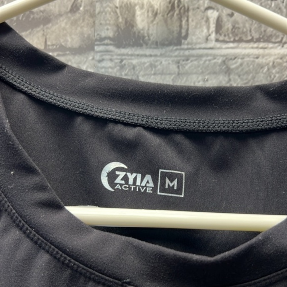 ZYIA - Picture 3 of 7